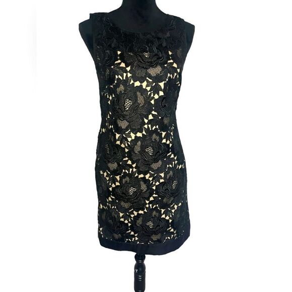 WHITE HOUSE BLACK MARKET LACE SHEATH COCKTAIL BLACK FLORAL DRESS SIZE 0 - Picture 1 of 12